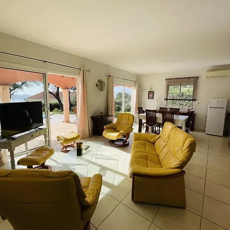 Superbe Avec Piscine Vue Mer, Proche Et Porticcio Villa *