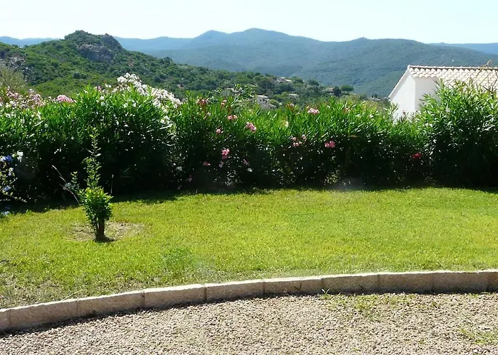 Superbe Avec Piscine Vue Mer, Proche Et Porticcio Villa *